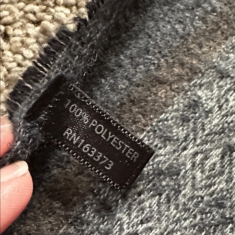 NWOT Gray and‎ Brown Scarf